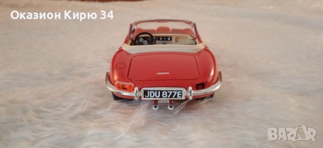 Jaguar E-Type 1961 1:18 Burago, снимка 5 - Колекции - 37244096