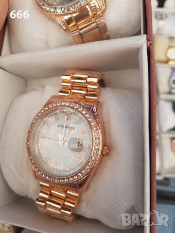 Часовник, снимка 2 - Дамски - 42144184