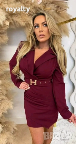 Червена Дамска Рокля с Колан 