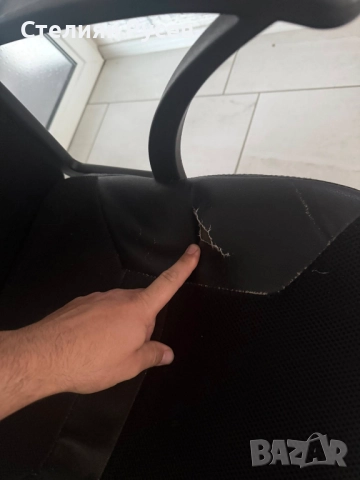 1711 офис кожен стол  / президентски  -цена 73лв или 37,32 евро         смр -  черна кожа  с една за, снимка 4 - Столове - 52445064