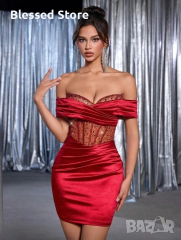 Сатенена рокля 