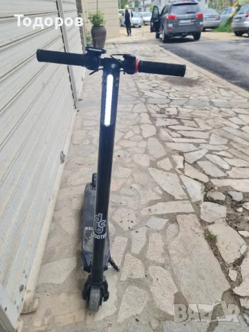Карбонова електрическа тротинетка, снимка 3 - Велосипеди - 49795999