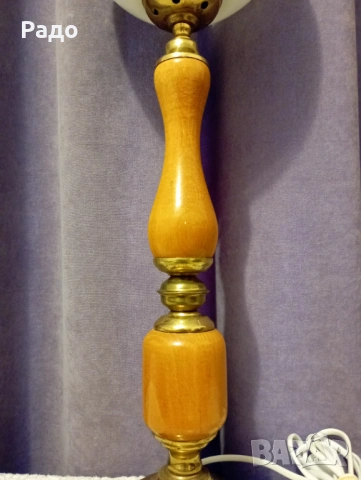 Комплект от две  лампи с бели стъклени абажури, снимка 4 - Настолни лампи - 53139767