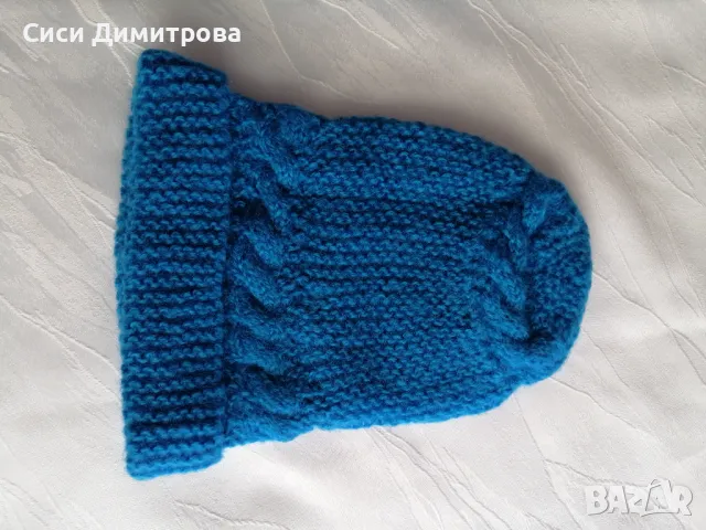 Шапка и шал комплект, ръчно плетиво, снимка 4 - Шапки - 48753743