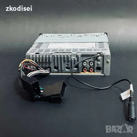 Авто CD LG LCS500UR, снимка 2 - Аксесоари и консумативи - 48495605