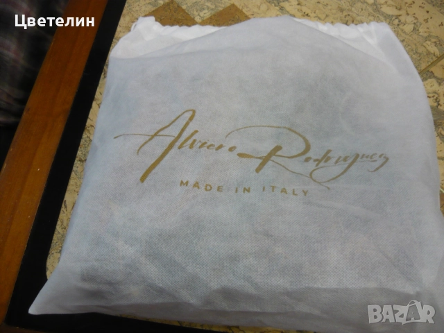 Маркова дамска чанта ALVIERO RODRIGUES, снимка 9 - Чанти - 52617685