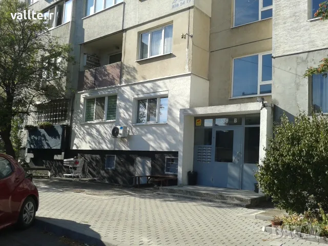 продава 3-4 стаен ломско шосе връбница 1 до метростанция ломско шосе и бели дунав