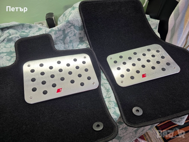 Продавам оригинални немски мокетни стелки за VW T-ROC., снимка 2 - Аксесоари и консумативи - 52181760