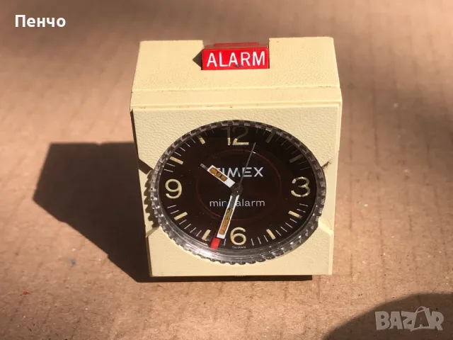 стар мини часовник - будилник "TIMEX", снимка 1