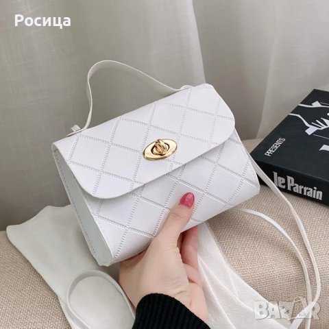 Малка дамска чанта в черно и в червено , снимка 9 - Чанти - 42328659