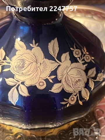 Ваза порцелан с 24 К Gold, снимка 2 - Антикварни и старинни предмети - 52964362