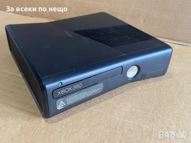 ОТЛИЧНО РАБОТЕЩА КОНЗОЛА Xbox 360s , Model 1439, снимка 2 - Xbox конзоли - 55843682