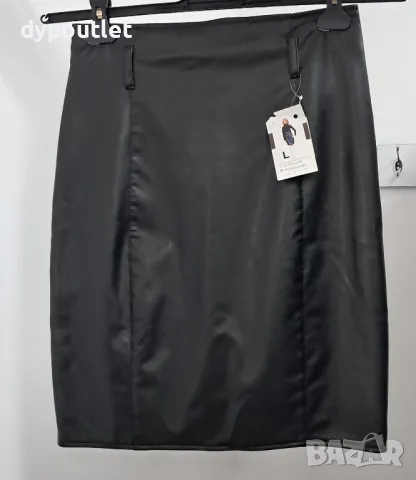 Дамска права черна пола от еко кожа Soleil размер 40/L/. 