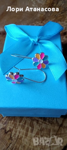 Обеци цвете тип фиба с цветен емайл , свежи и много подходящи за лятото се, снимка 2 - Обеци - 54000064