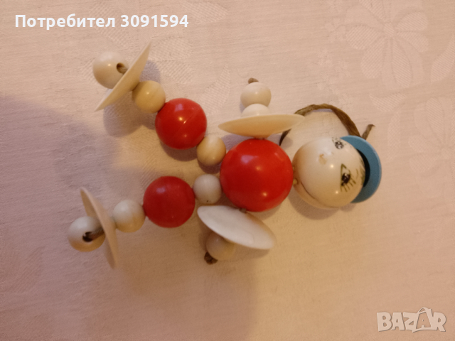 Винтидж бебешка- дрънкалка играчка целоид бакелит, снимка 2 - Колекции - 44602223