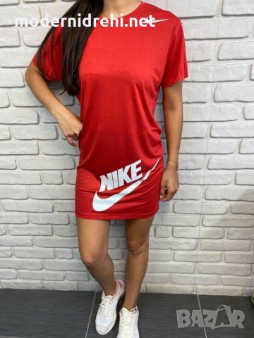 Рокля Nike... Черна, червена, снимка 2 - Рокли - 29565721