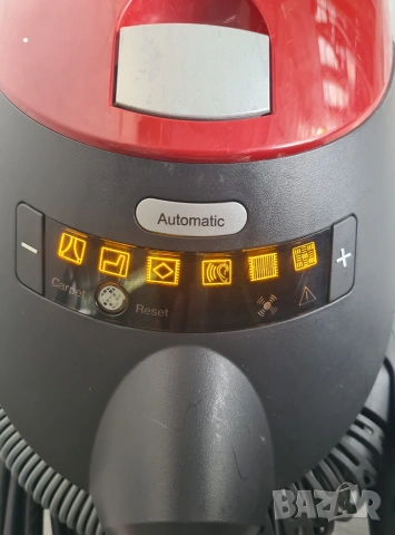 Висок клас вертикална прахосмукачка Miele S7510 AutoCare – 1800W, снимка 3 - Прахосмукачки - 54177727