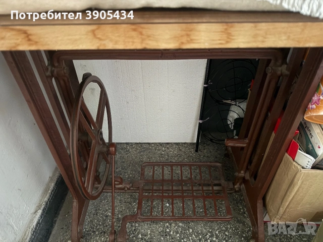 Чугунени крака на шевна машина