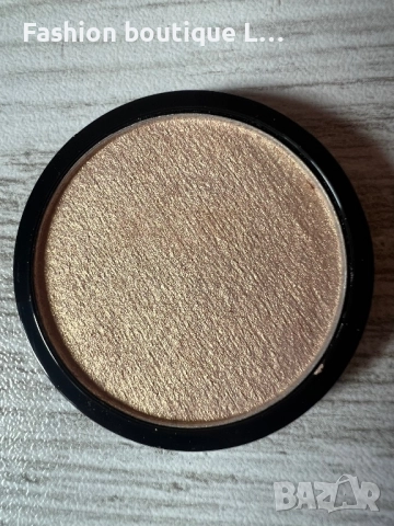 Нови блестящи хайлатъри в 5 цвята със сребристи и златисти частици ❤️, снимка 13 - Декоративна козметика - 52118765