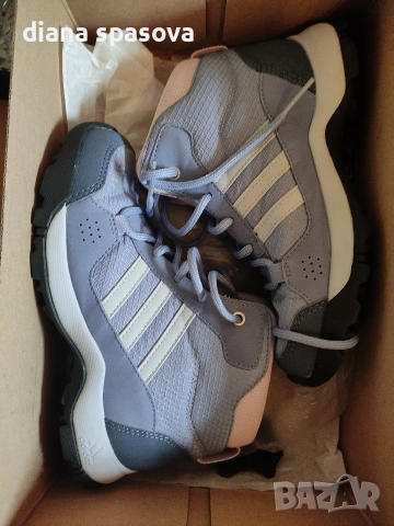 Детски боти Адидас , снимка 5 - Детски обувки - 52644414