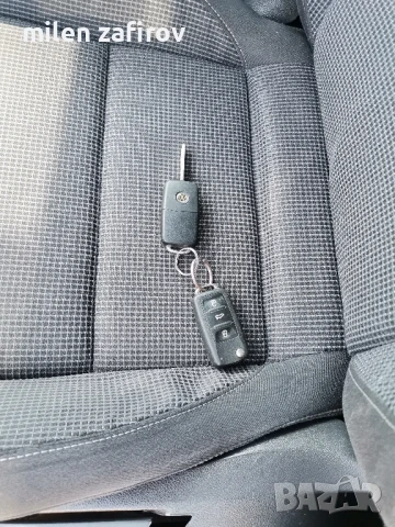 VW Golf 6 1.6TDI 90ks, снимка 16 - Автомобили и джипове - 51000929