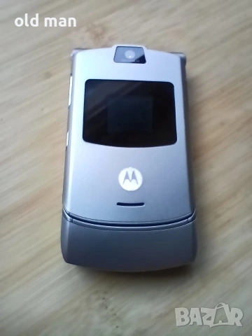 Motorola V3, снимка 11 - Motorola - 53273378