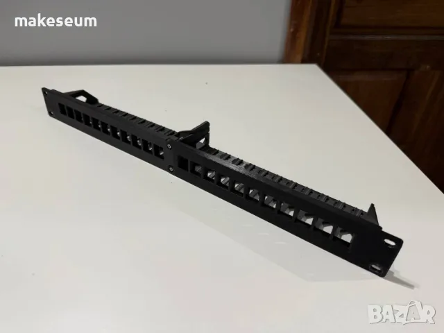 22 портов незареден пач панел за 19" мрежов шкаф, снимка 1