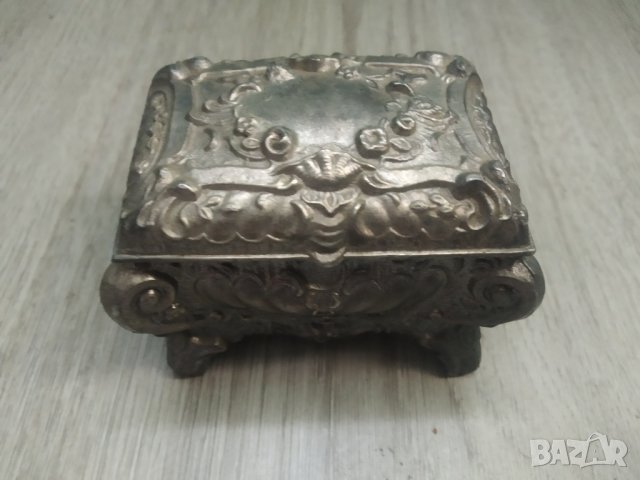 посребрена барокова кутийка, снимка 1 - Други ценни предмети - 39502139