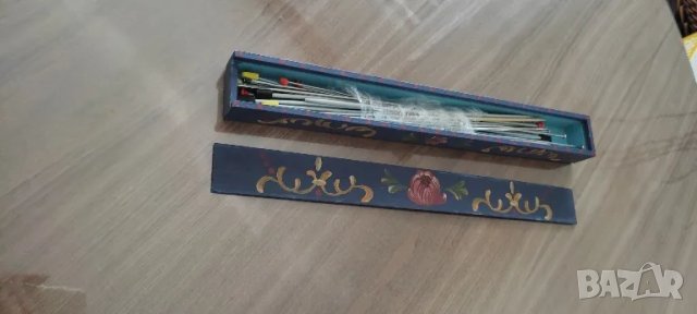 Ретро кутия за съхранение на куки за плетене+ 21 бр.  куки, снимка 2 - Антикварни и старинни предмети - 50289515