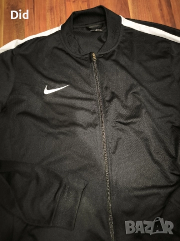 оригинално горнище Nike, снимка 2 - Спортни дрехи, екипи - 51773759