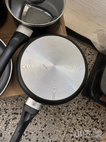 Комплект 8 Части - Тенджери, Тигани и Капаци Amazon Basics, Съдове за Готвене, Касерола!, снимка 8 - Съдове за готвене - 52734936