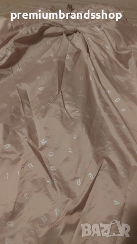 Under armour XS ветровка , снимка 4 - Спортни екипи - 52111402