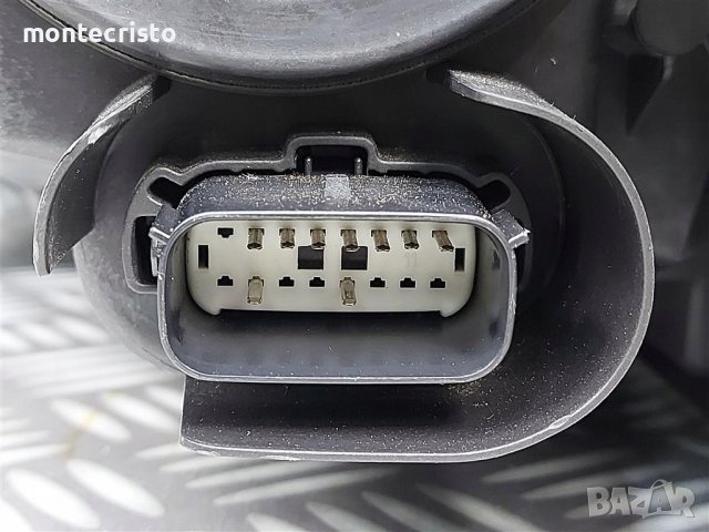 Десен фар Ford Kuga III след 2020г. / 90187826 / LV4B-13W029-AK / LV4B13W029AK / LED, снимка 11 - Части - 36838464