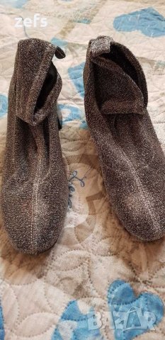 Уникални боти