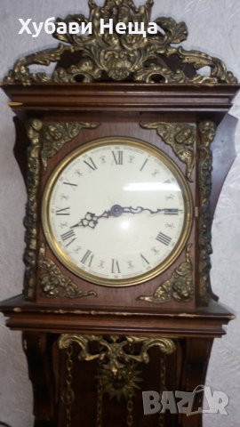 Часовник с дървен корпус и месингови орнаменти, снимка 3 - Антикварни и старинни предмети - 29869050