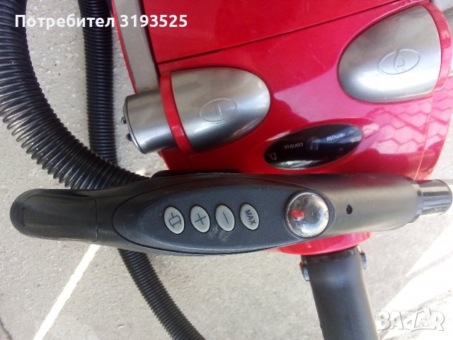 Прахосмукачка с воден филтър Vacuum jet agua laser - 1400W., снимка 2 - Прахосмукачки - 37757919