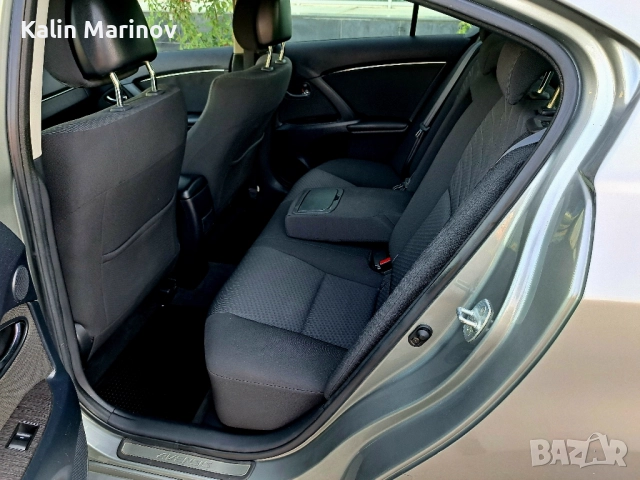 Тойота Авенсис 2.0 D4D 2009г., снимка 5 - Автомобили и джипове - 51449871