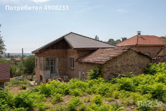 Къща в с.Комарево, обл. Плевен, снимка 10 - Къщи - 56485013