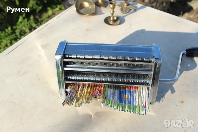 Машинка за унищожаване на документи