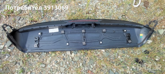 Продавам оригинален заден спойлер с трети стоп за Рено Каптюр 2013г , снимка 3 - Аксесоари и консумативи - 51679871