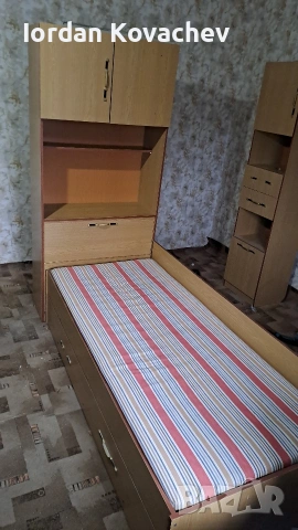 легло с матрак и гардероб, снимка 2 - Матраци - 53377923