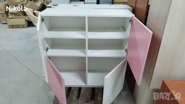 Шкаф за стена 4 врати бяло и розово 100/100/35см, снимка 2 - Шкафове - 49601143