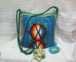 Чанта, ръчна изработка комбинация между плетиво на една кука и ръчна бродерия, снимка 1 - Чанти - 36413783