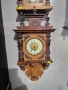 МНОГО КРАСИВ СТЕНЕН ЧАСОВНИК С ПОРЦЕЛАНОВ ЦИФЕРБЛАТ РАБОТЕЩ , снимка 1