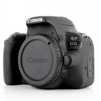 Продавам Canon 200 D  с обектив  EF-S 10-18mm f/4.5-5.6 IS STM EF 24-105mmf/3.5-5.6 IS STM-1200лв, снимка 1 - Фотоапарати - 29124580