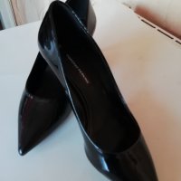Елегантни и класически дамски обувки на марката Dorothy Perkins, снимка 1 - Дамски обувки на ток - 35552774