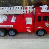 Пожарна кола стълба, снимка 3 - Коли, камиони, мотори, писти - 37249431