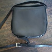 Черна дамска чанта DISSER 100% естествена кожа , снимка 1 - Чанти - 44462399