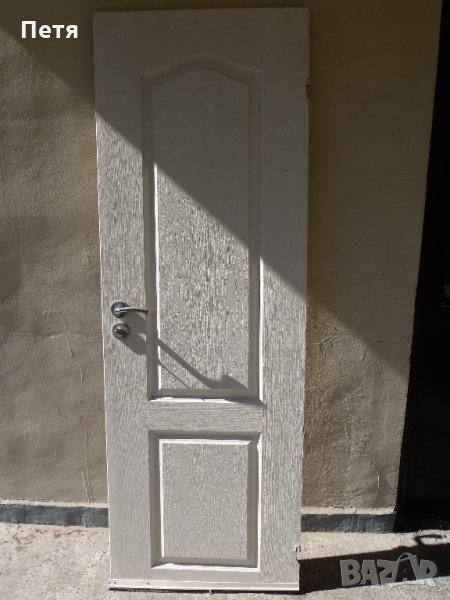 Бяла интериорна врата с брава със заключване, снимка 1