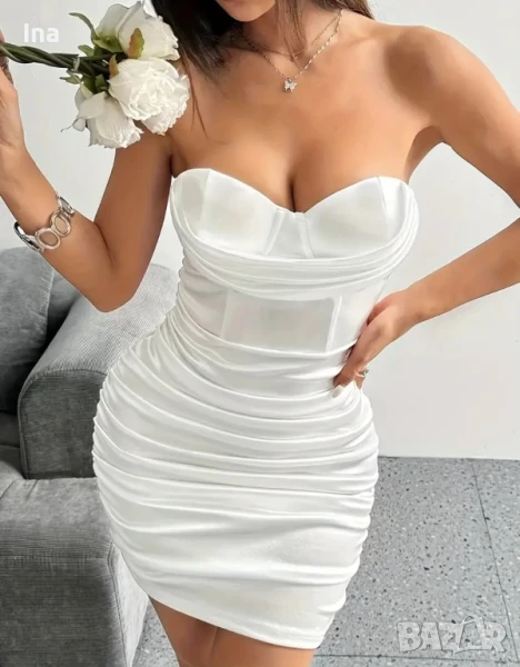 Бяла рокля еластичен сатен, снимка 1